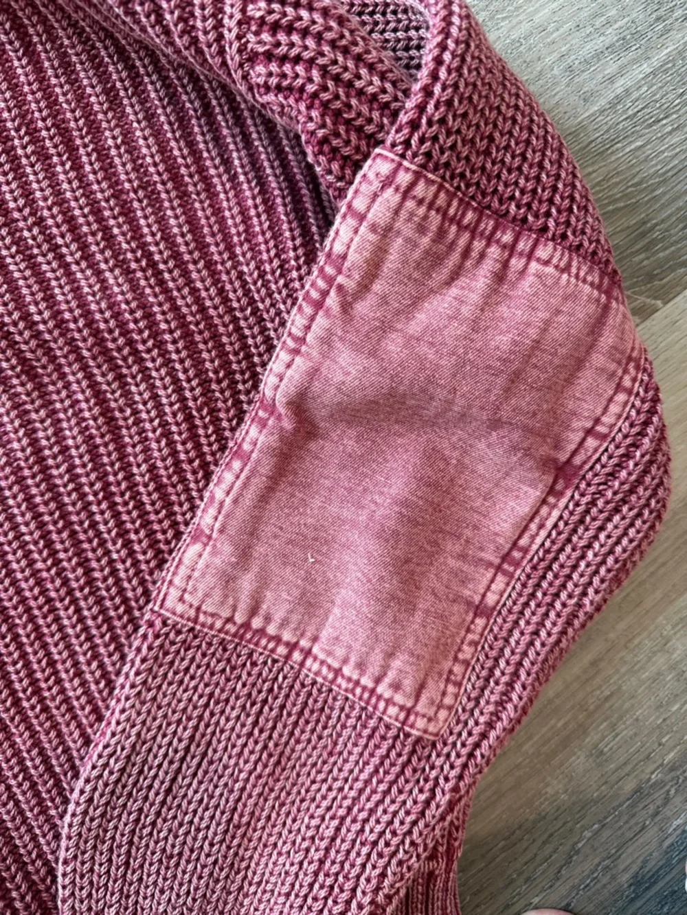 Blu Pepper Washed Rose Button Henley Sweater - Women sz m - Picture 5 of 6